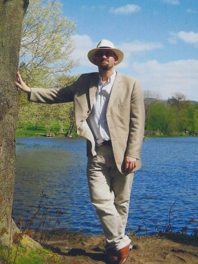 English men looking for love