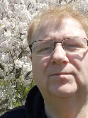 Canadian men looking for love