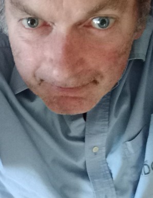 English men looking for love