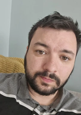 English men looking for love