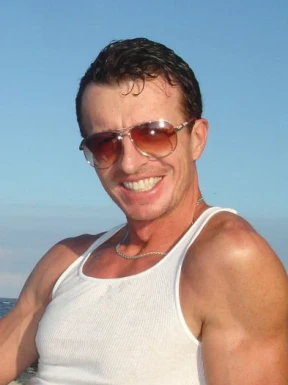 French men looking for love